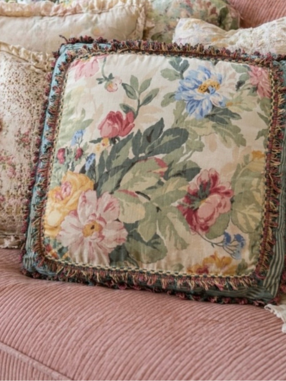 LK NW Ralph Lauren ? Floral Cottagecore Pillow 
16.5” Square 4” Deep
